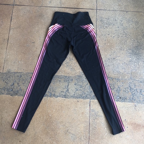 Brand new VS Pink ombré stripe leggings - Picture 4 of 4